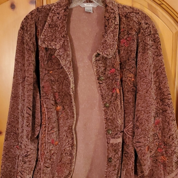 Jacket - Picture 9 of 9